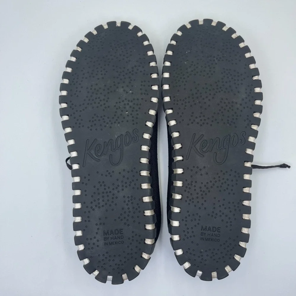 Kengos lace up